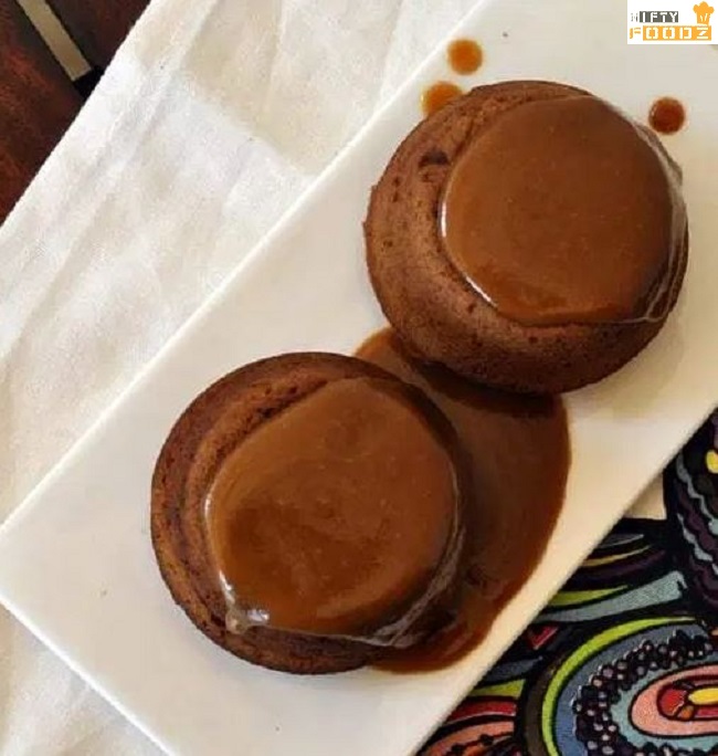 Sticky Date Pudding With Caramel Sauce-niftyfoodz