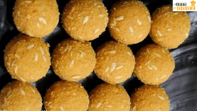 Besan ke Laddu