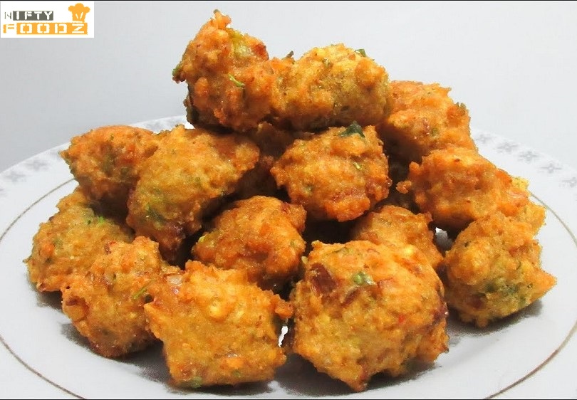 Moong ki daal kay Pakoray