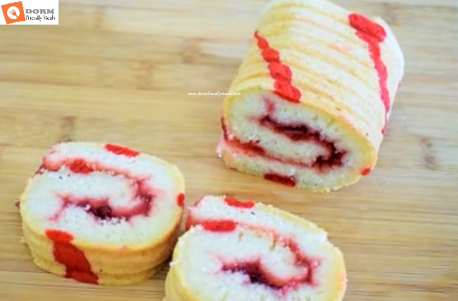 Dorm Friendly Swiss Roll Cake in Sanwich Maker