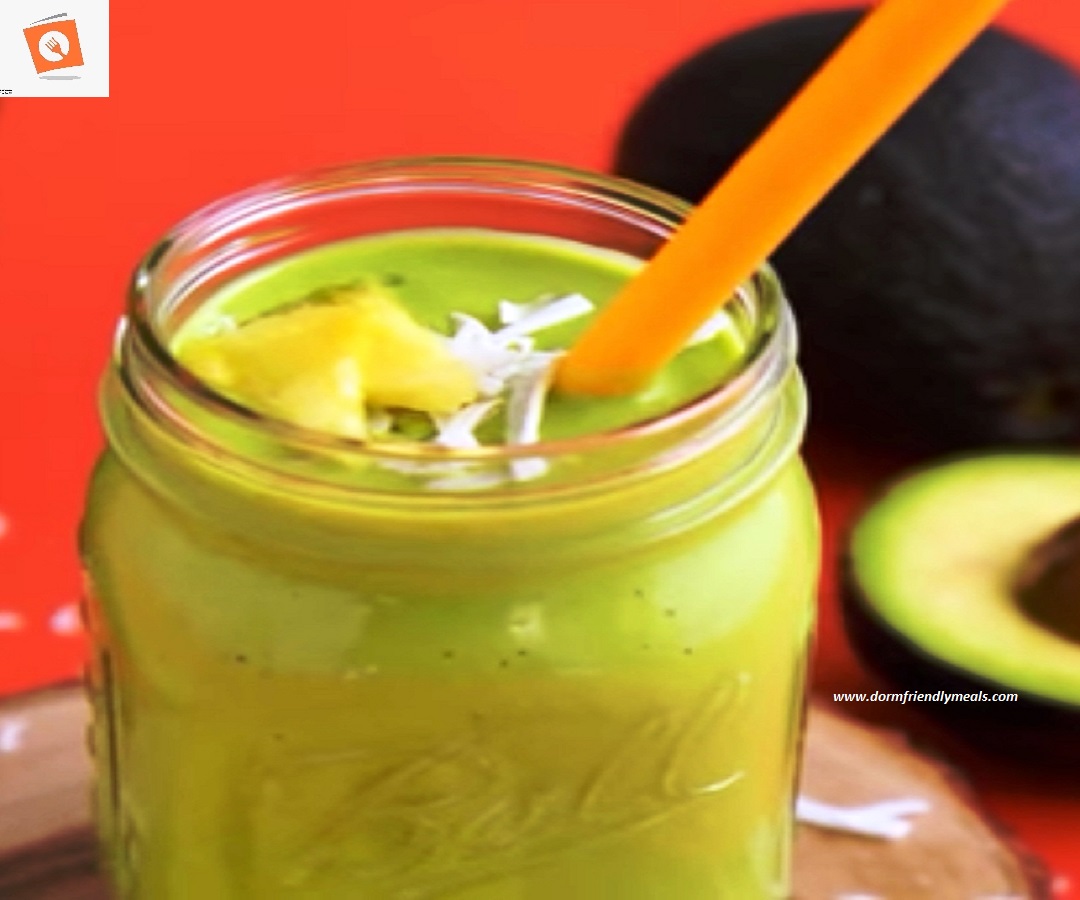 Dorm Room Tropical Green Smoothie